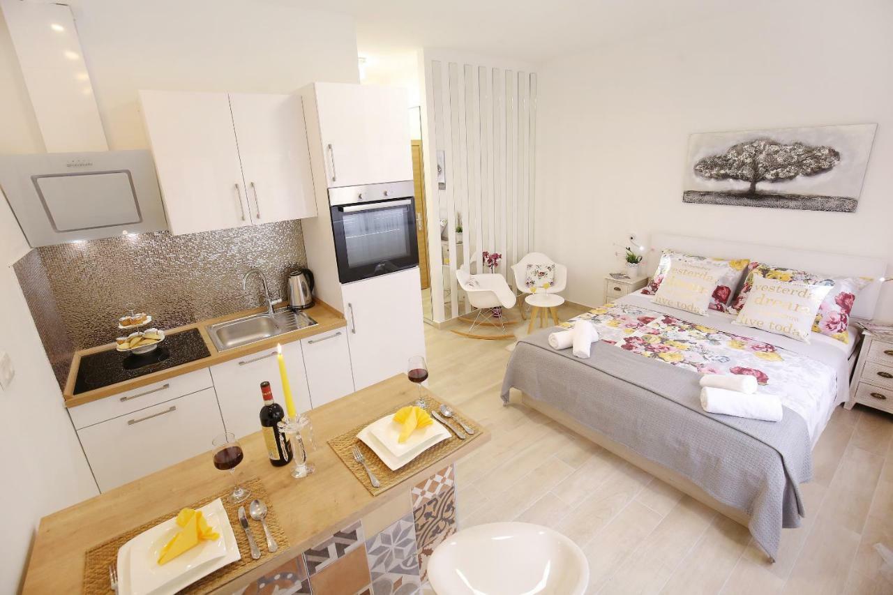 A'marie Self Check-in Appartement *